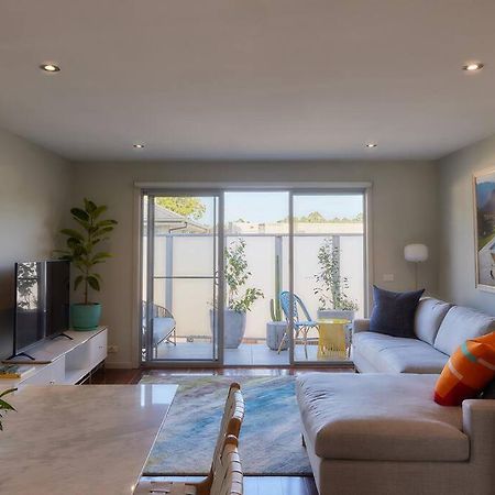 Vine Close Apartment ヒールズビル エクステリア 写真