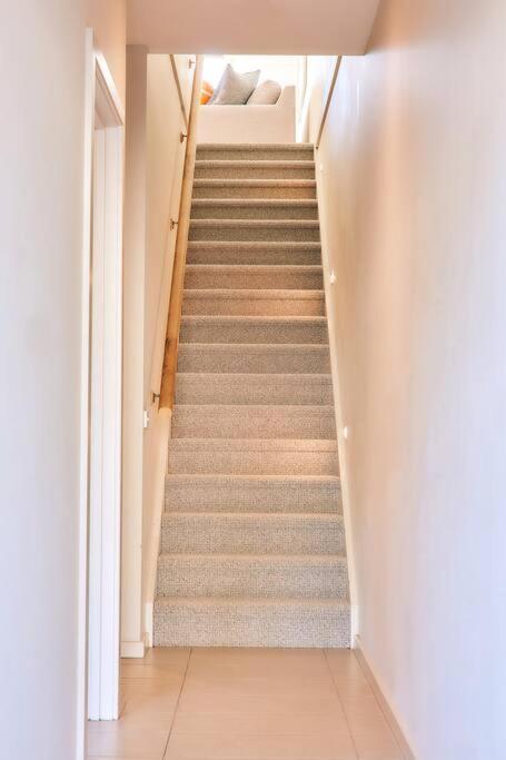 Vine Close Apartment ヒールズビル エクステリア 写真